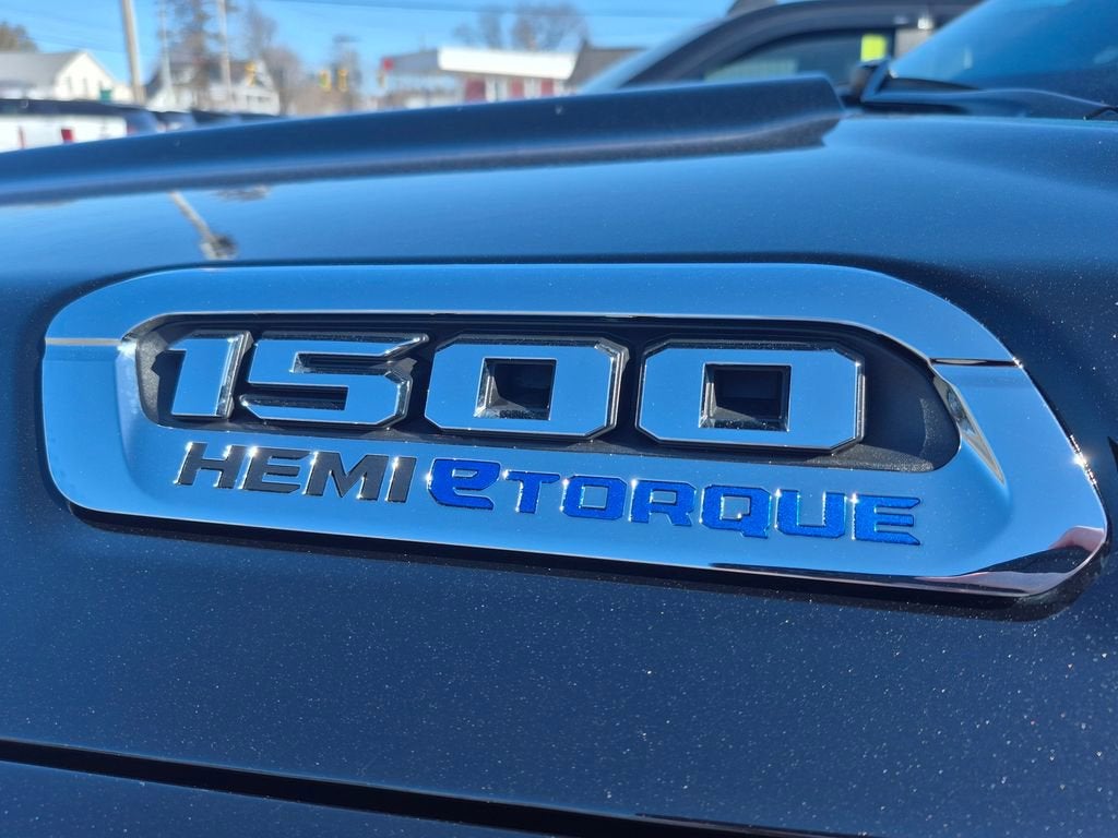 2022 RAM 1500 Limited Crew Cab 4x4 5'7" Box