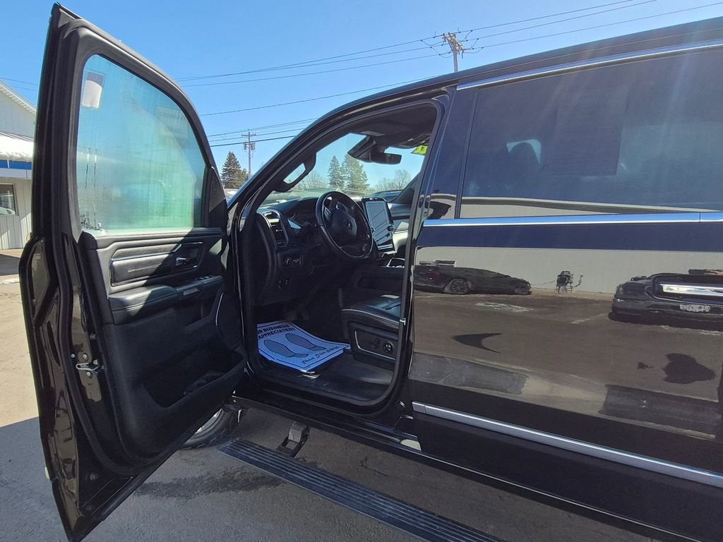 2022 RAM 1500 Limited Crew Cab 4x4 5'7" Box