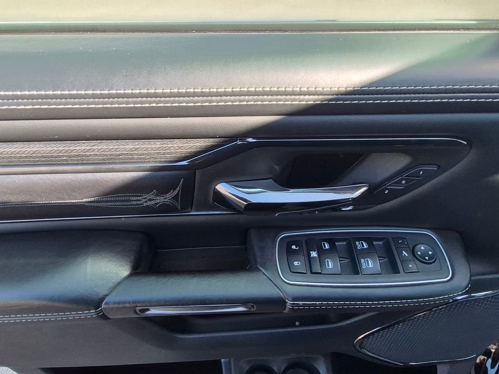 2022 RAM 1500 Limited Crew Cab 4x4 5'7" Box