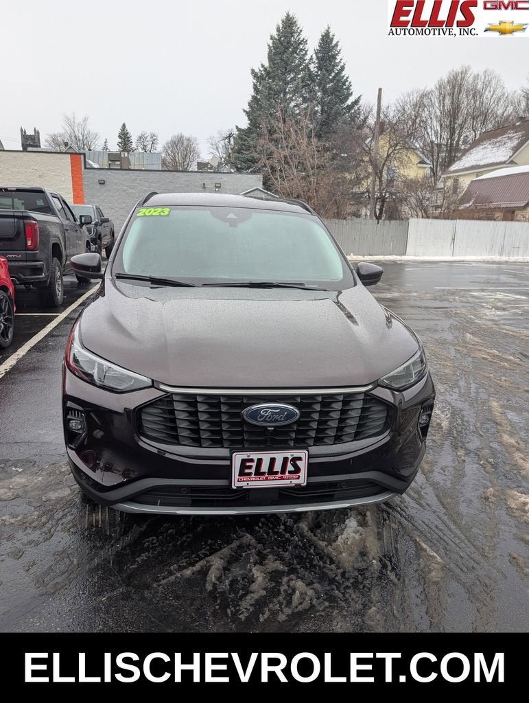 2023 Ford Escape Platinum