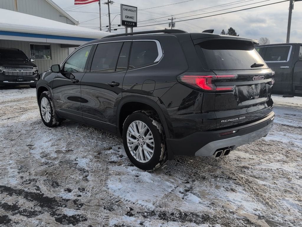 2024 GMC Acadia Elevation