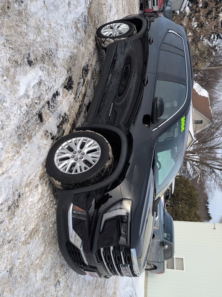 2024 GMC Acadia Elevation