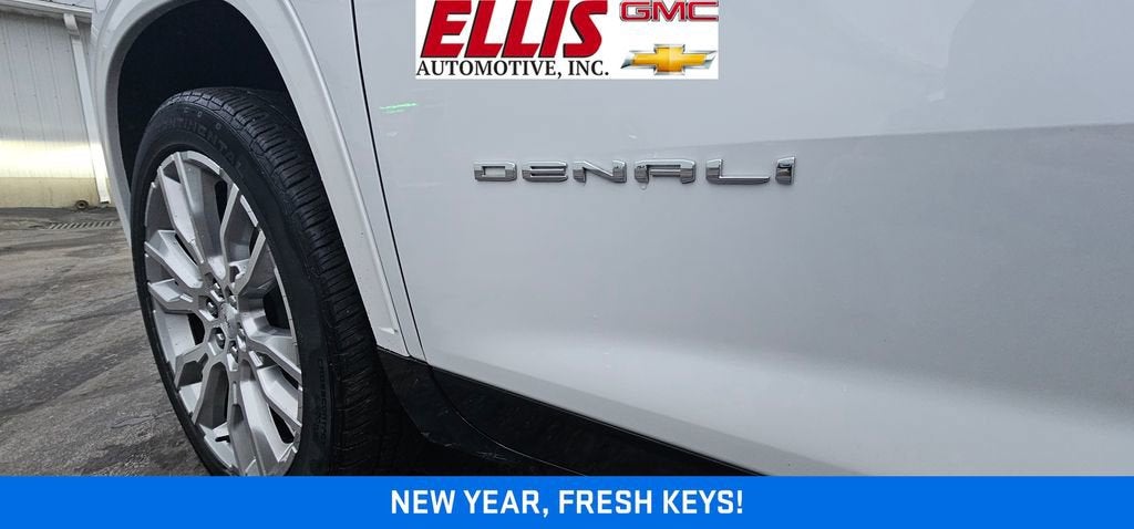 2024 GMC Acadia Denali
