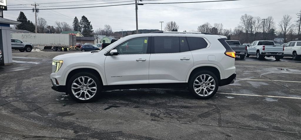 2024 GMC Acadia Denali