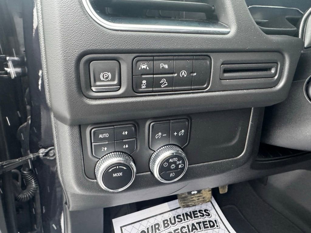 2024 GMC Yukon XL AT4