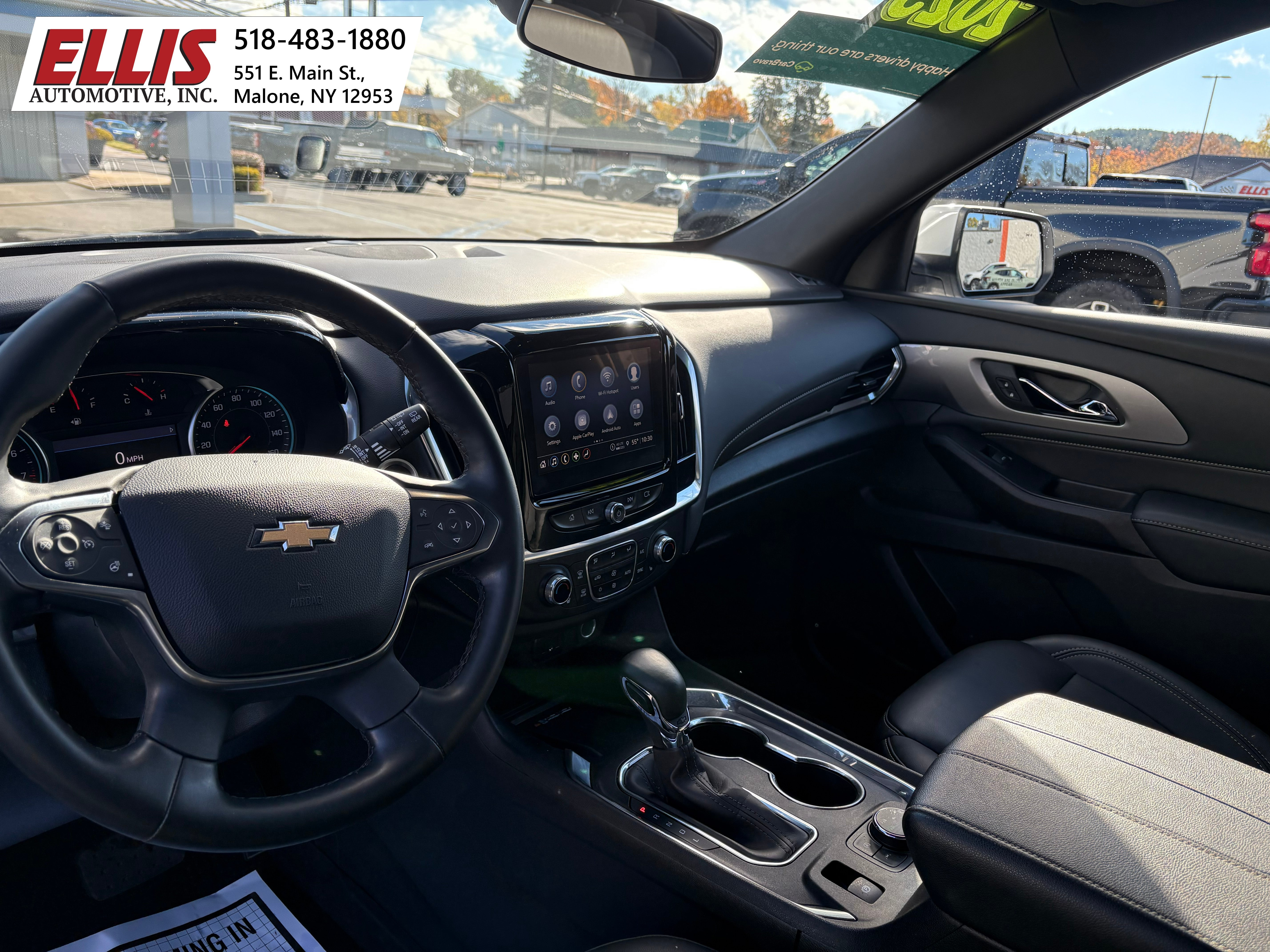 2023 Chevrolet Traverse LT Leather