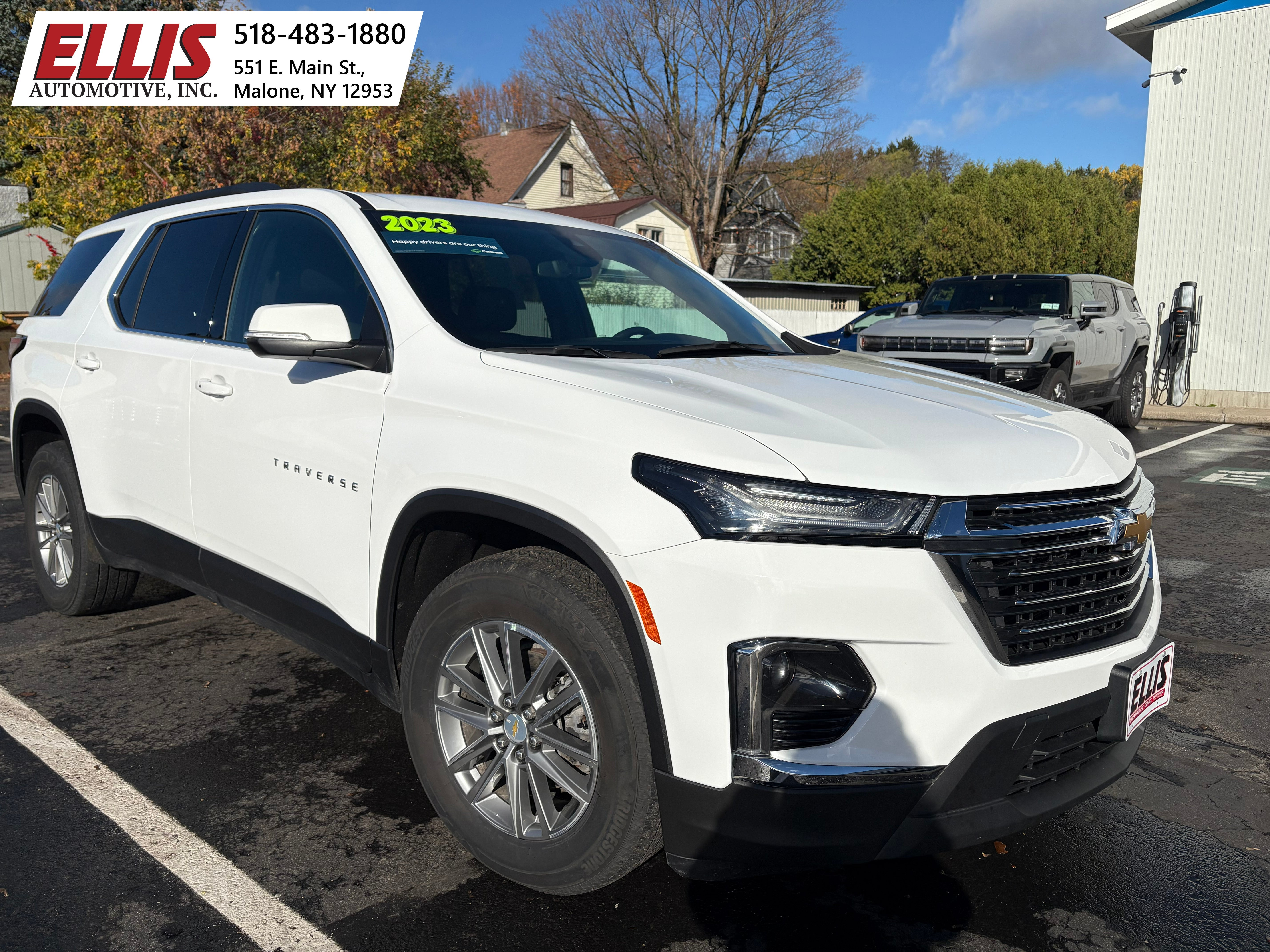 2023 Chevrolet Traverse LT Leather
