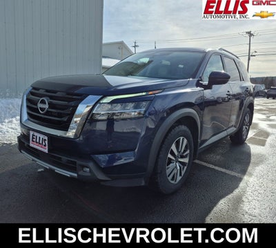 2022 Nissan Pathfinder SL 4WD