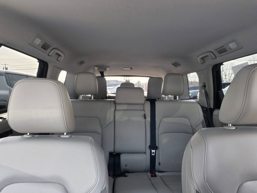 2022 Nissan Pathfinder SL 4WD