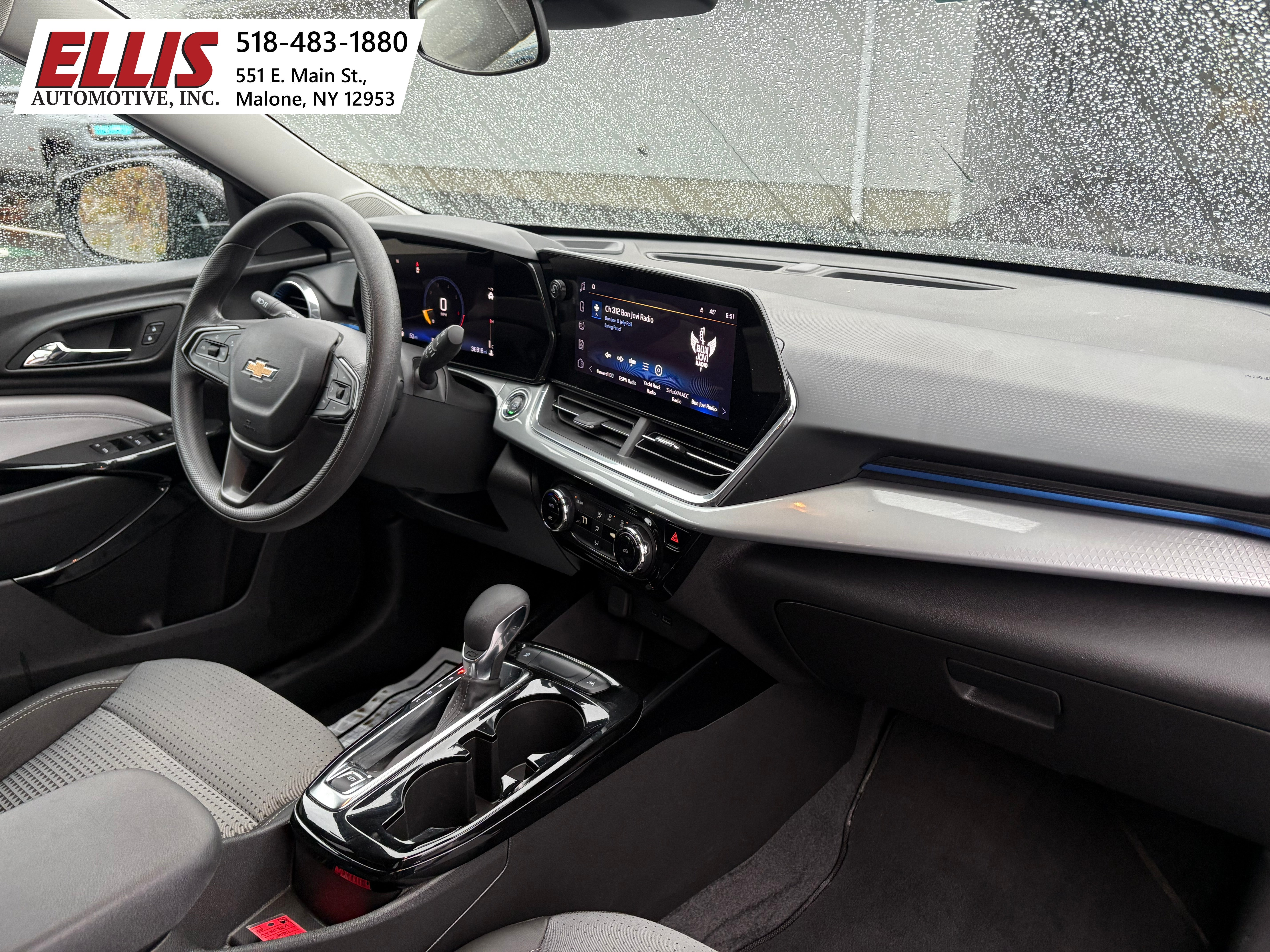 2024 Chevrolet Trax LT