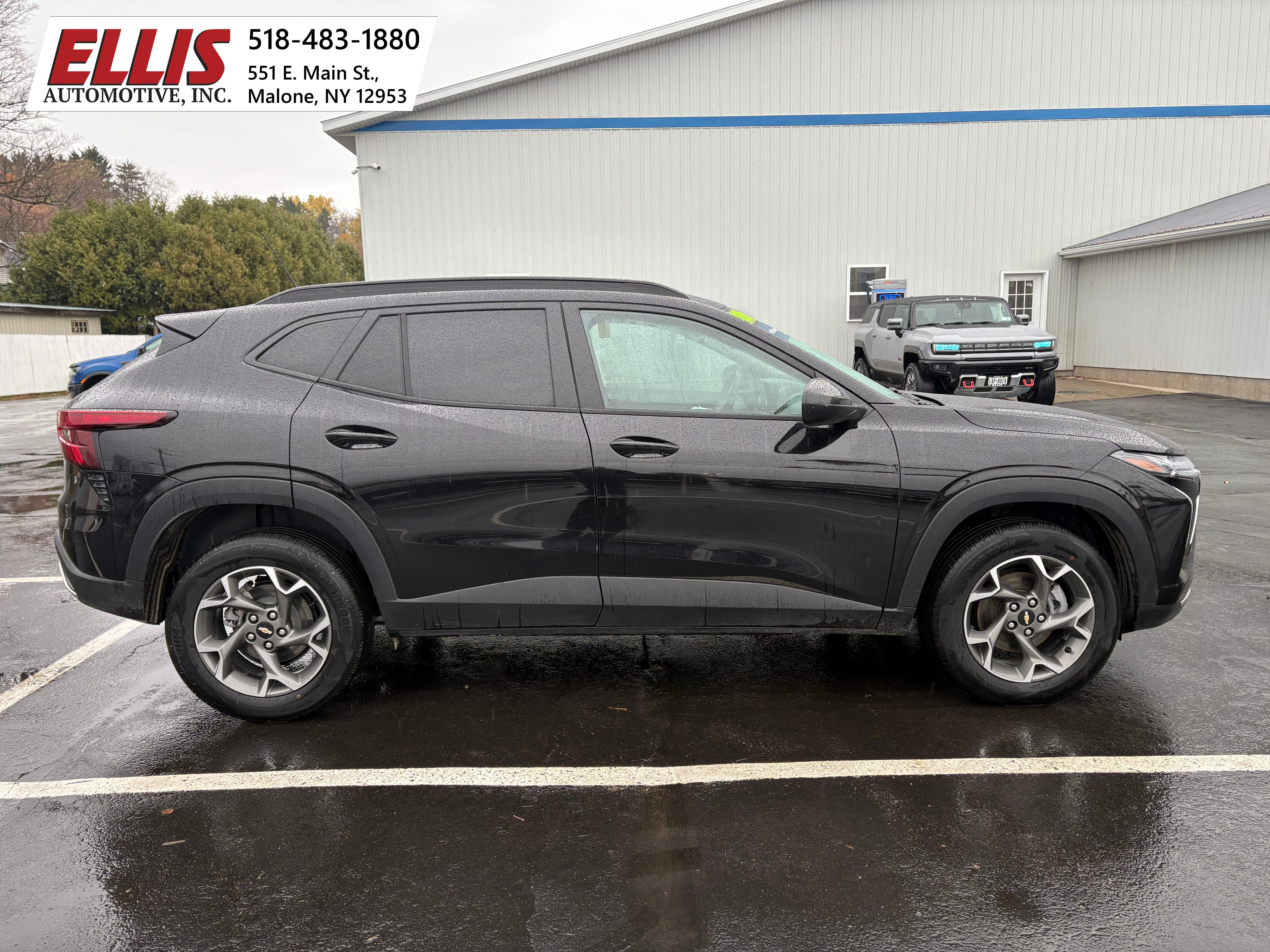 2024 Chevrolet Trax LT