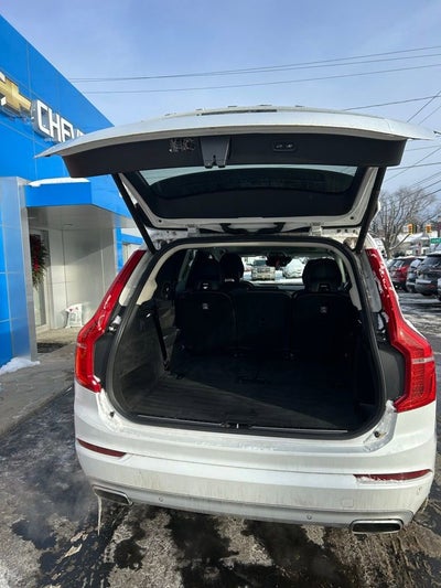 2020 Volvo XC90 Momentum