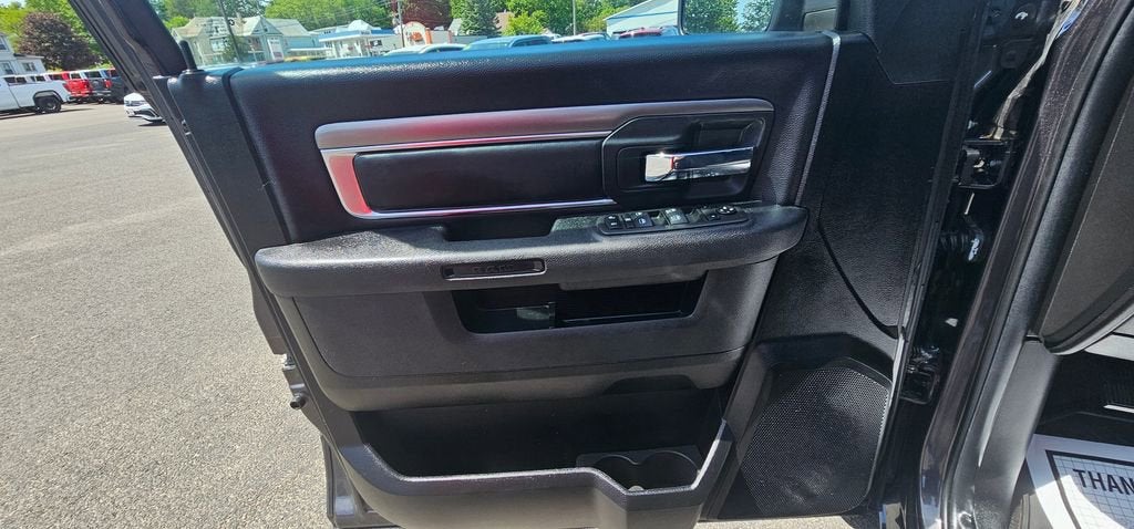 2022 RAM 1500 Classic Warlock Quad Cab 4x4 6'4" Box