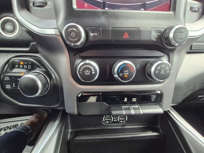 2020 RAM 1500 Big Horn Crew Cab 4x4 5'7" Box