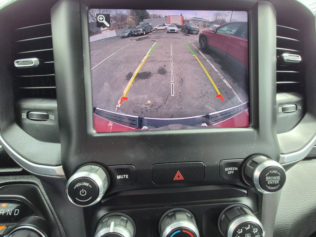 2020 RAM 1500 Big Horn Crew Cab 4x4 5'7" Box