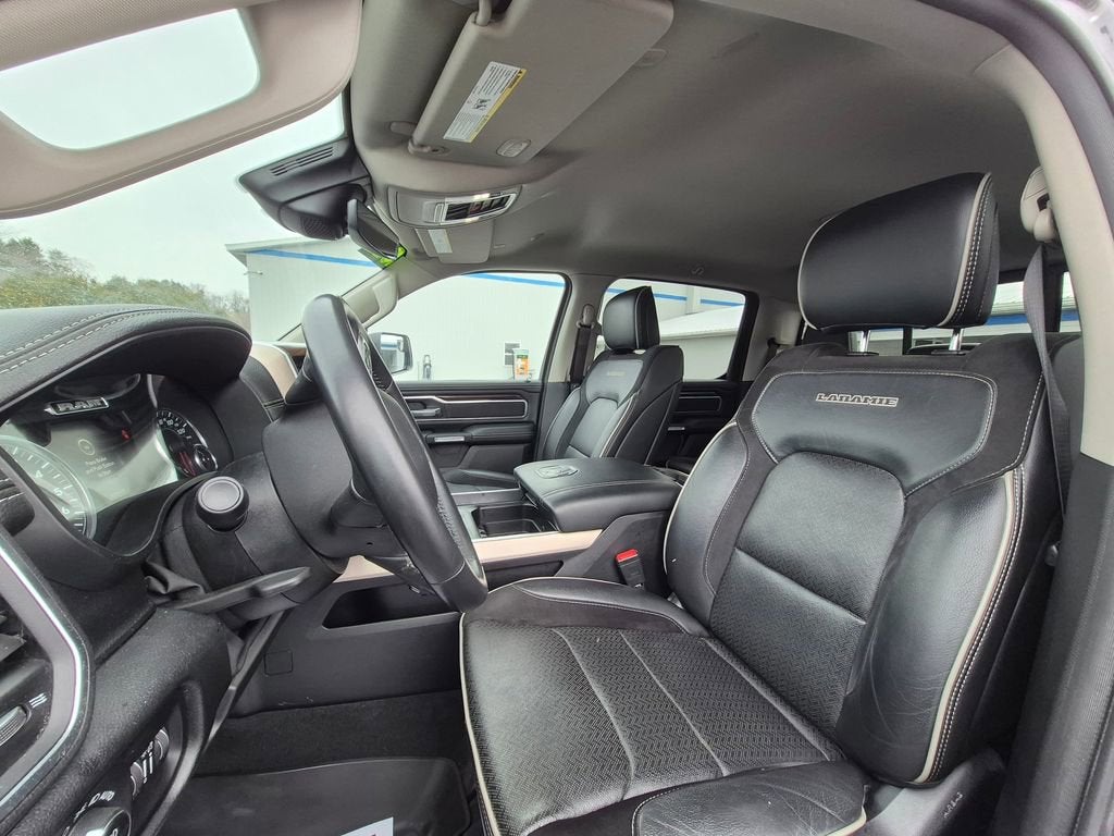 2022 RAM 1500 Laramie Crew Cab 4x4 5'7" Box