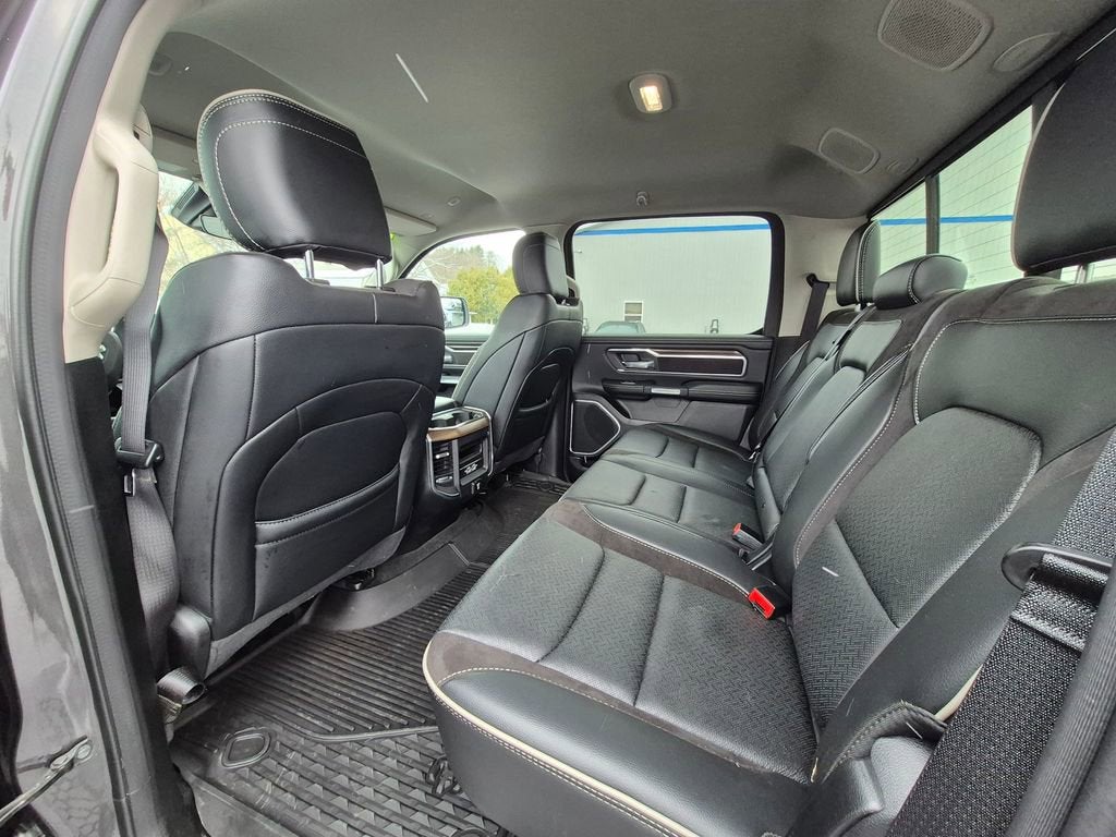 2022 RAM 1500 Laramie Crew Cab 4x4 5'7" Box