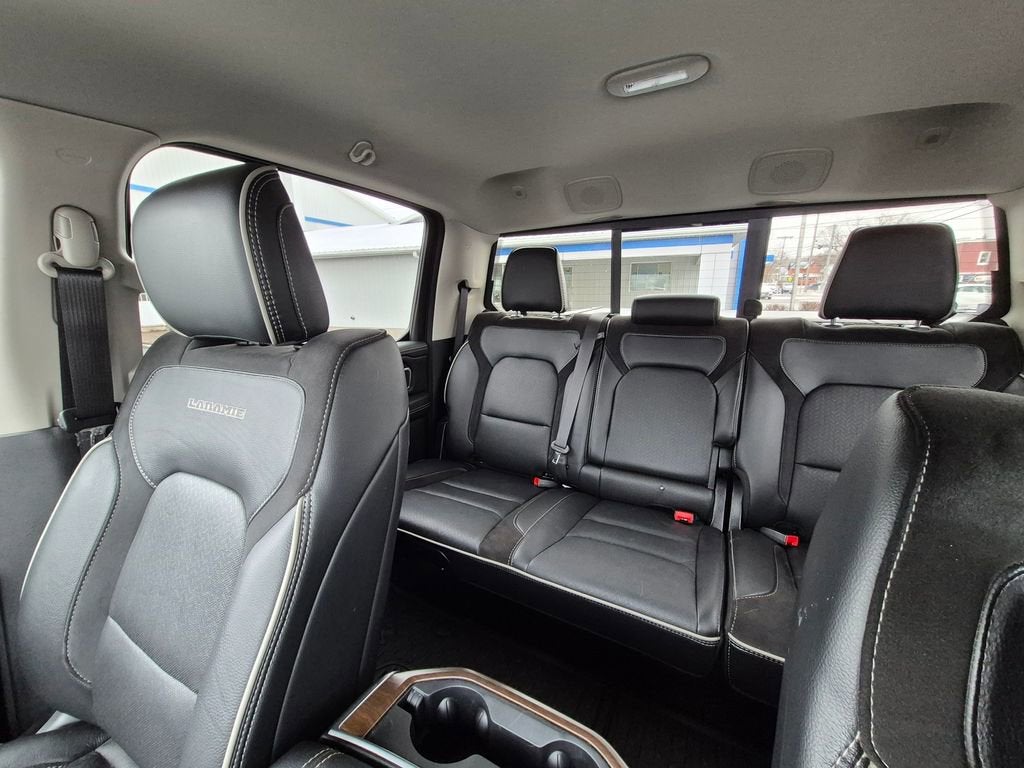 2022 RAM 1500 Laramie Crew Cab 4x4 5'7" Box