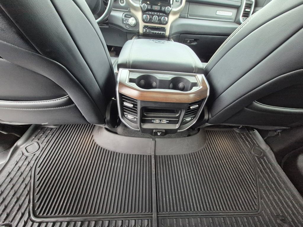 2022 RAM 1500 Laramie Crew Cab 4x4 5'7" Box