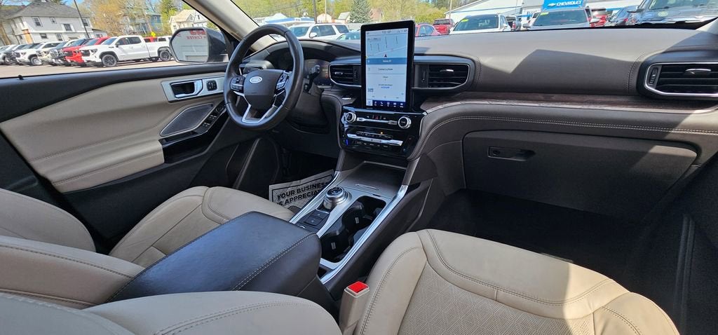 2022 Ford Explorer Platinum