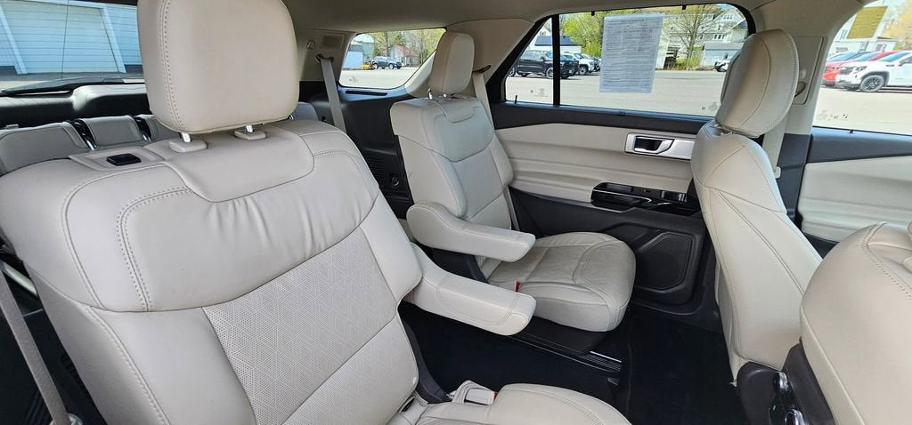 2022 Ford Explorer Platinum
