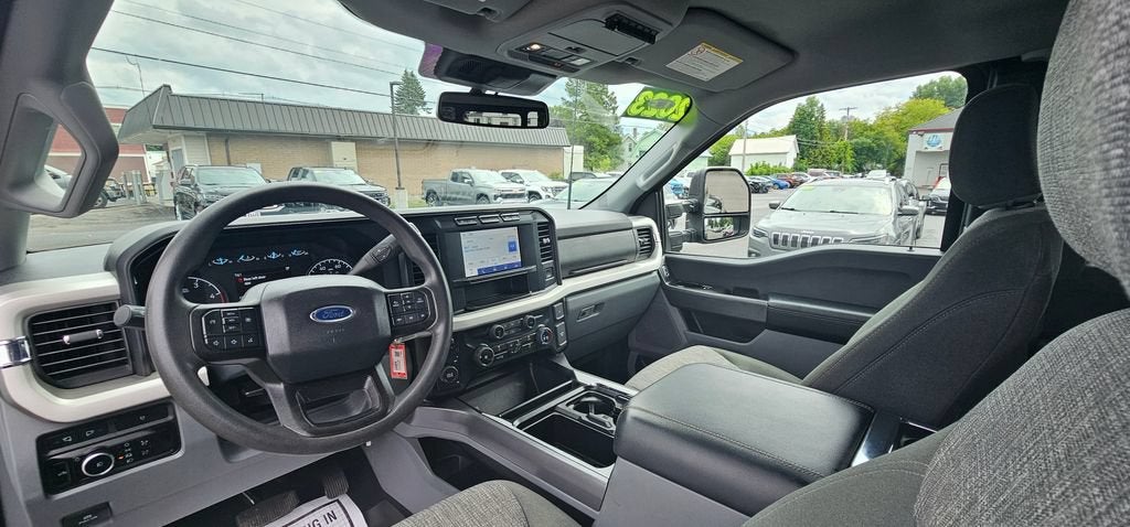2023 Ford F-350 XLT