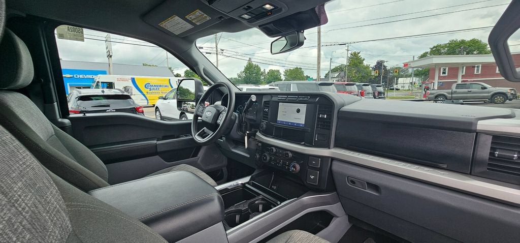 2023 Ford F-350 XLT
