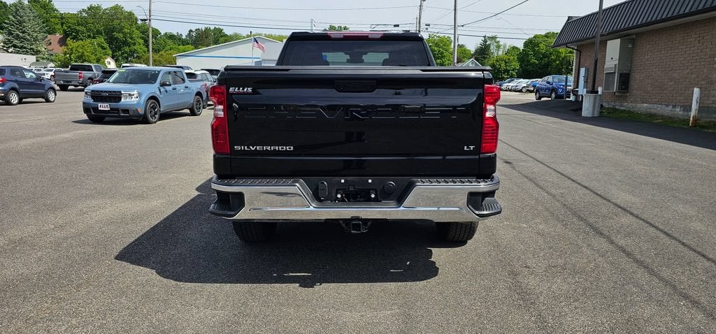 2023 Chevrolet Silverado 1500 LT (2FL)