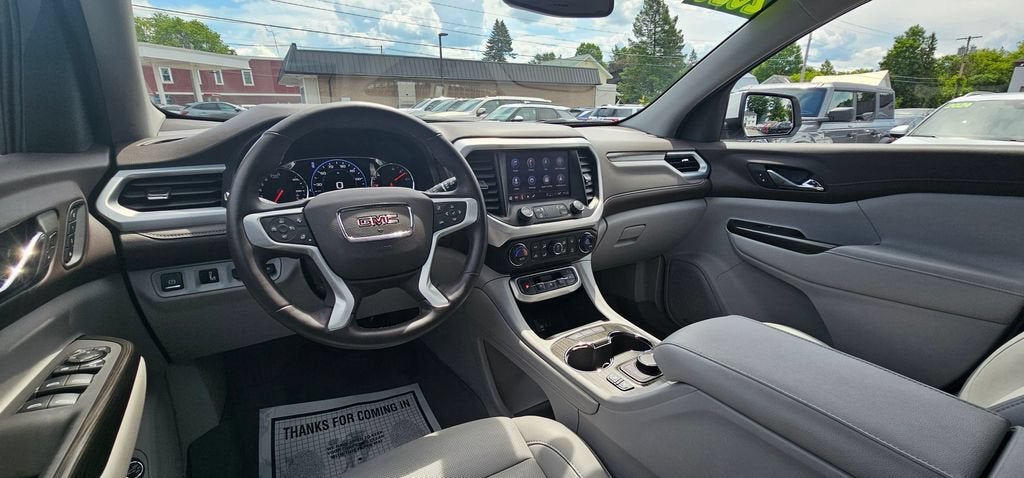 2023 GMC Acadia SLT