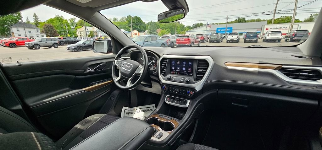 2023 GMC Acadia SLE