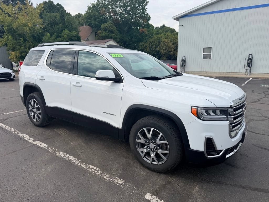 2023 GMC Acadia SLT