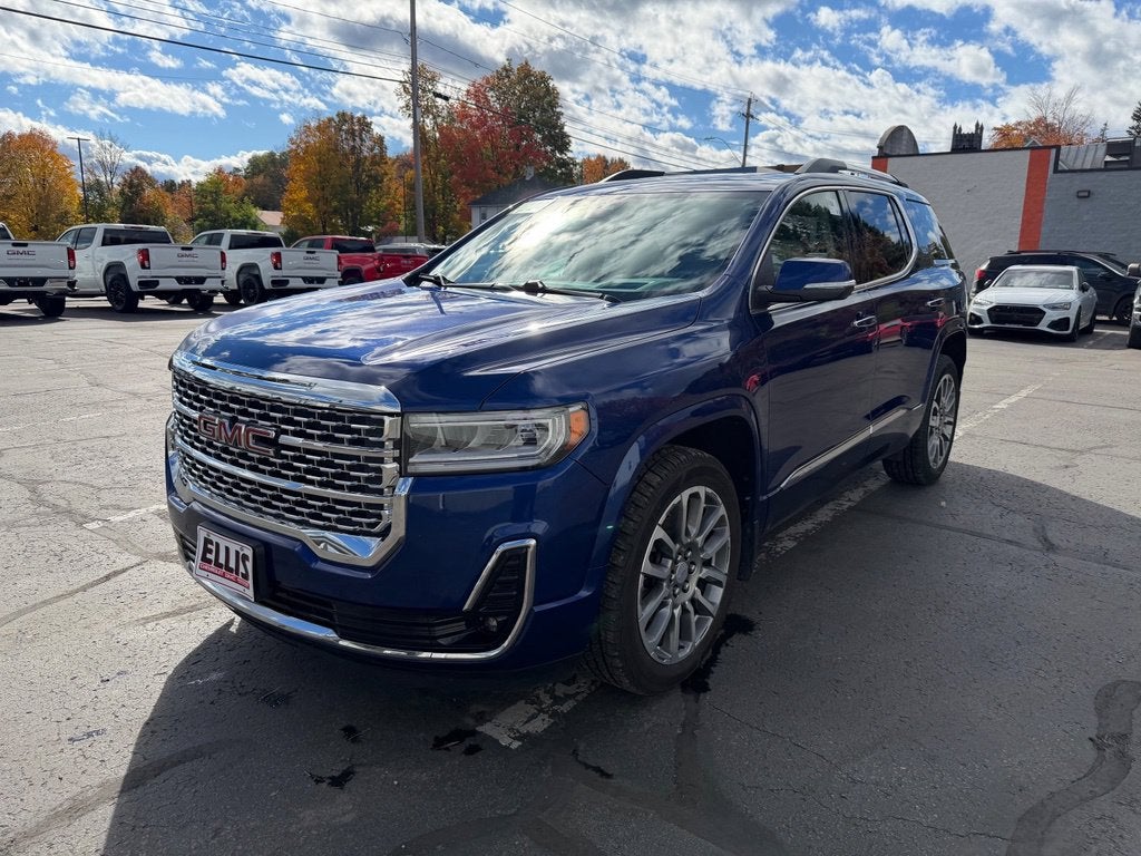 2023 GMC Acadia Denali