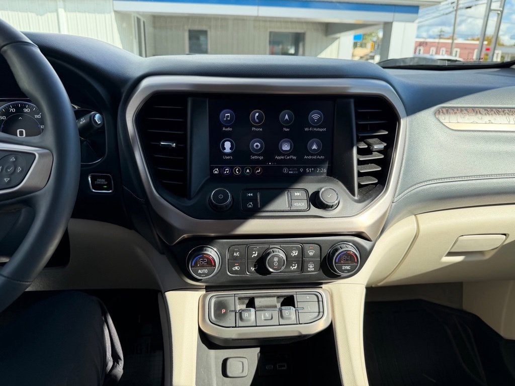 2023 GMC Acadia Denali