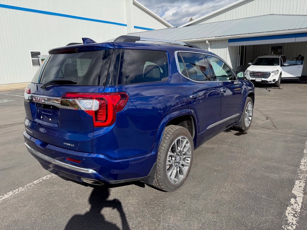 2023 GMC Acadia Denali