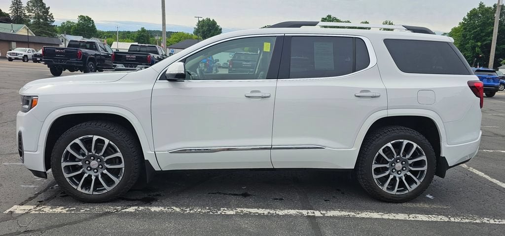 2022 GMC Acadia Denali