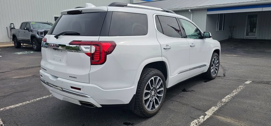 2022 GMC Acadia Denali