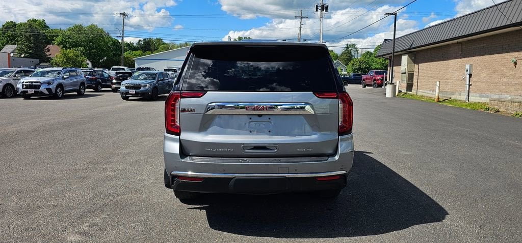2023 GMC Yukon SLT