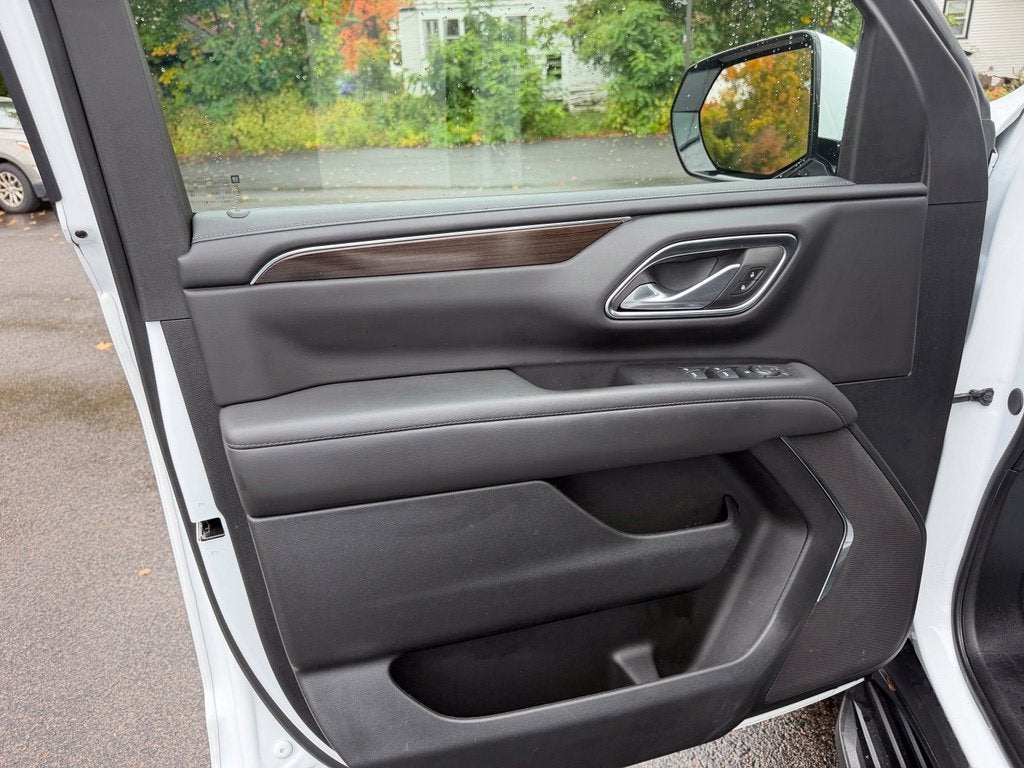 2024 GMC Yukon XL SLE