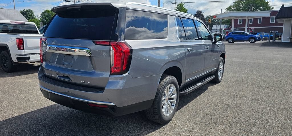 2022 GMC Yukon XL SLT