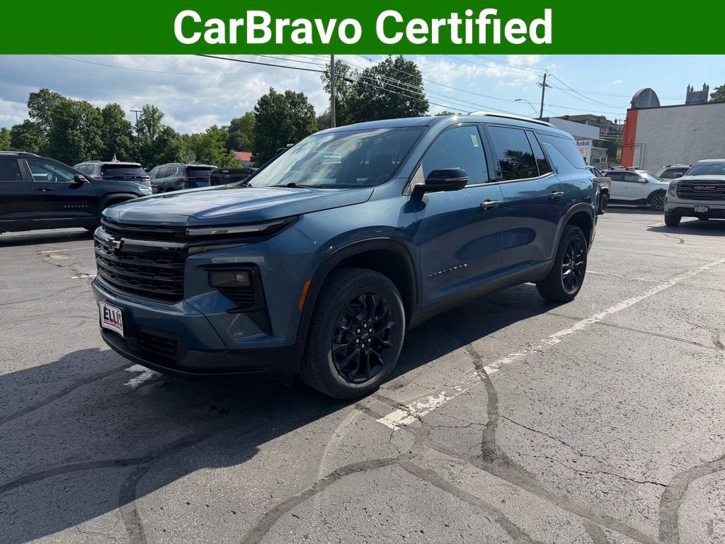 2024 Chevrolet Traverse LT