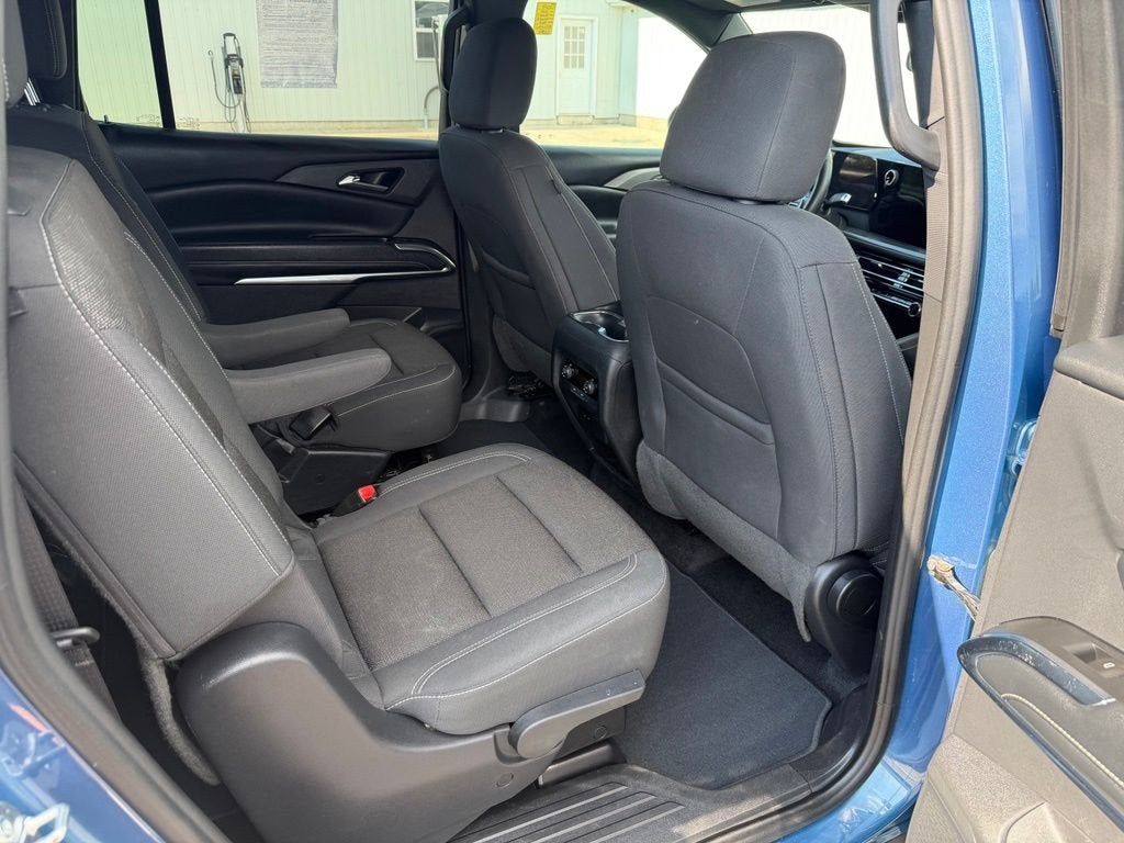 2024 Chevrolet Traverse LT