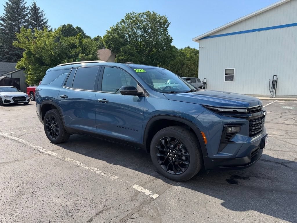 2024 Chevrolet Traverse LT