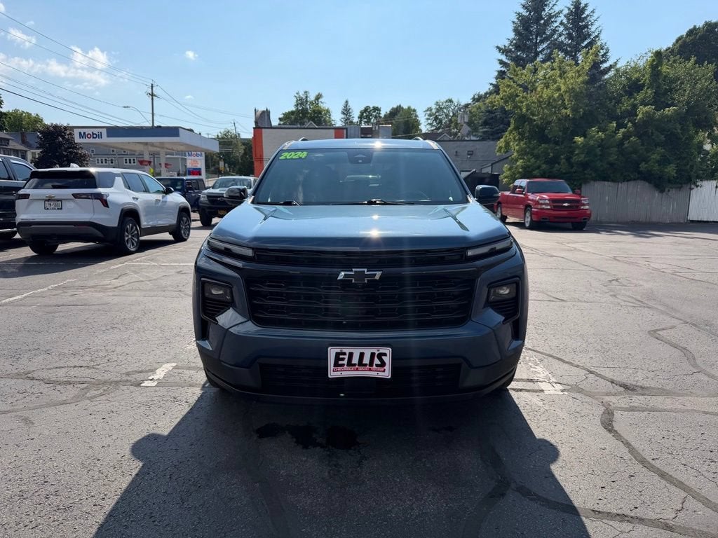 2024 Chevrolet Traverse LT