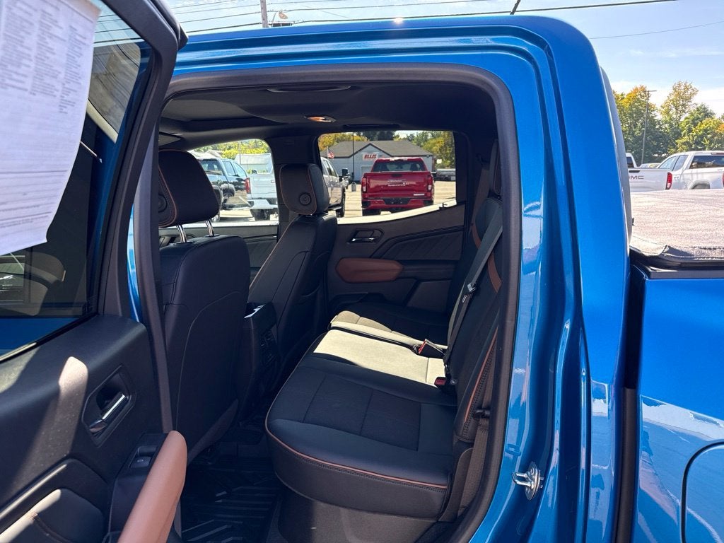 2024 GMC Canyon AT4
