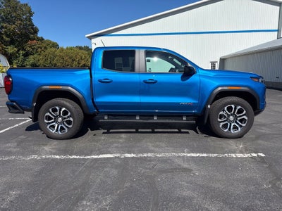 2024 GMC Canyon AT4