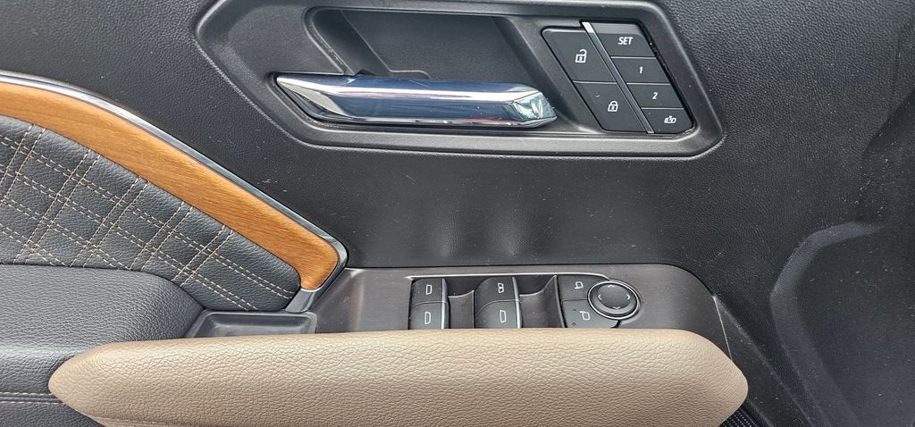 2023 GMC Canyon Denali