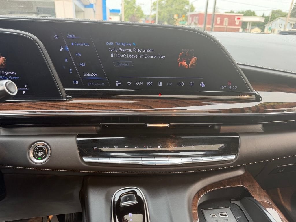2023 Cadillac Escalade ESV Sport Platinum