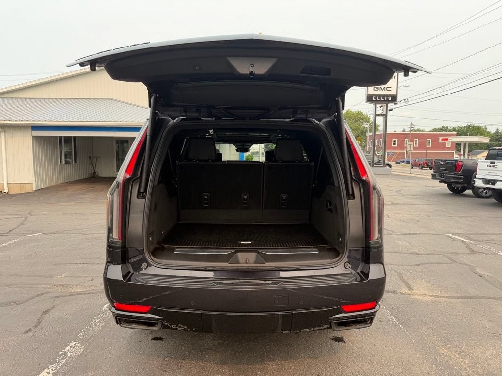 2023 Cadillac Escalade ESV Sport Platinum