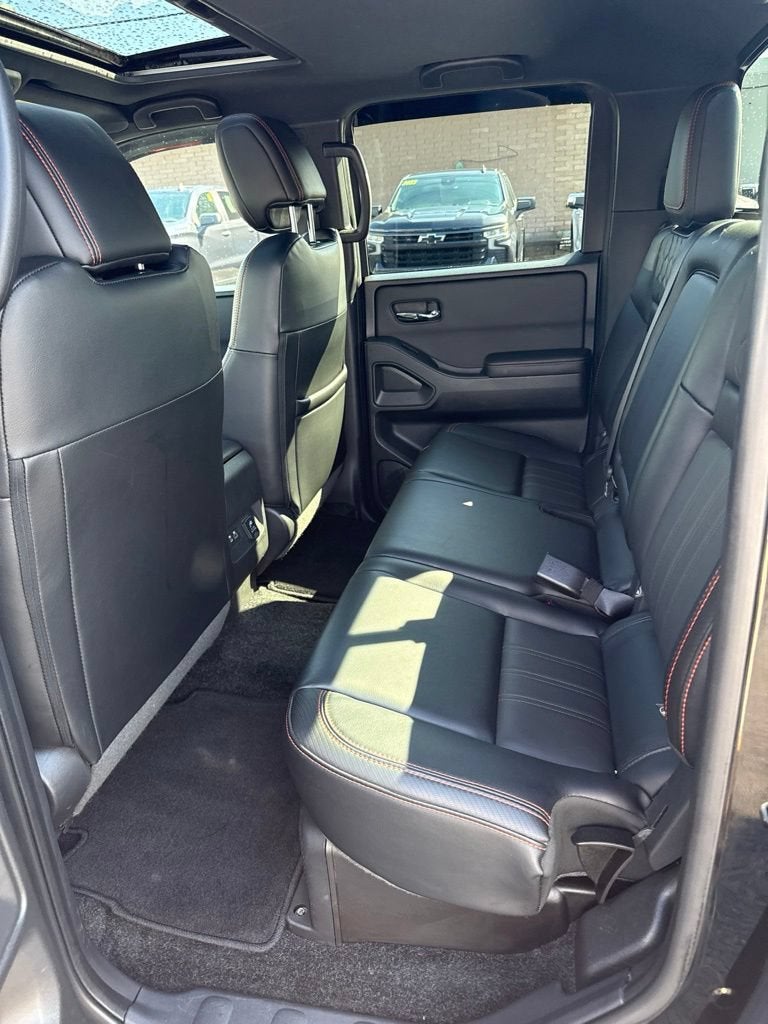 2024 Nissan Frontier Crew Cab PRO-4X 4x4