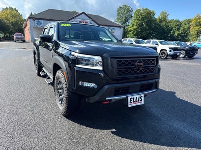 2024 Nissan Frontier Crew Cab PRO-4X 4x4